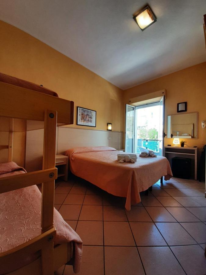 Hotel Originale By Alehotels Rimini Luaran gambar