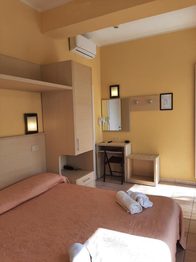 Hotel Originale By Alehotels Rimini Luaran gambar