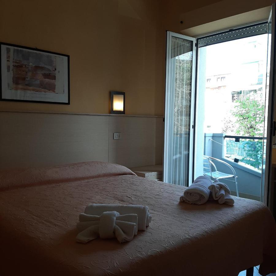Hotel Originale By Alehotels Rimini Luaran gambar