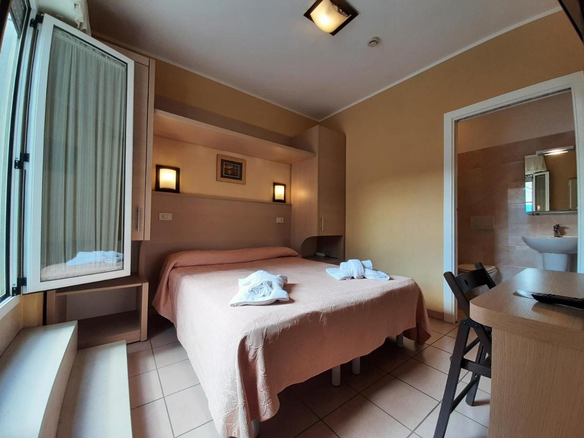 Hotel Originale By Alehotels Rimini Luaran gambar