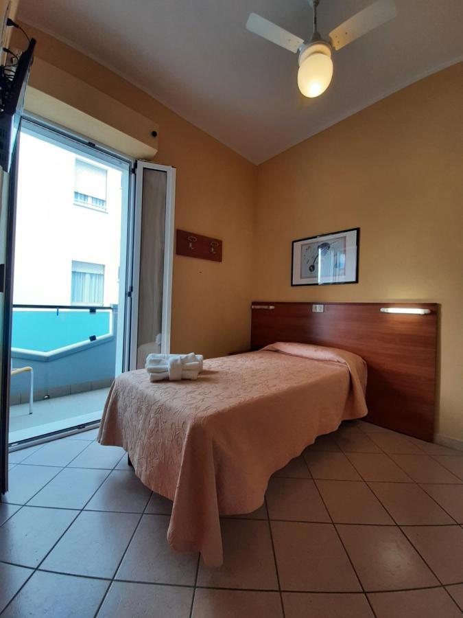 Hotel Originale By Alehotels Rimini Luaran gambar