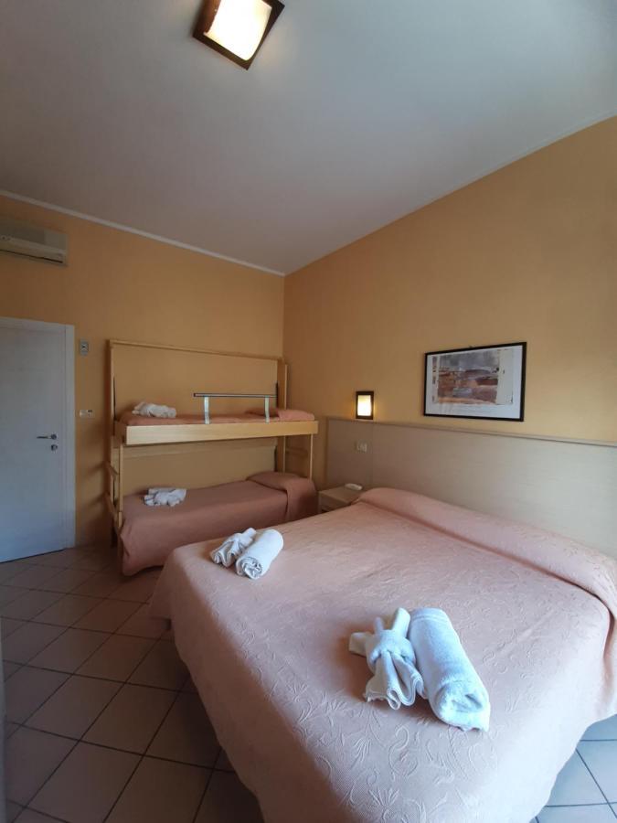 Hotel Originale By Alehotels Rimini Luaran gambar